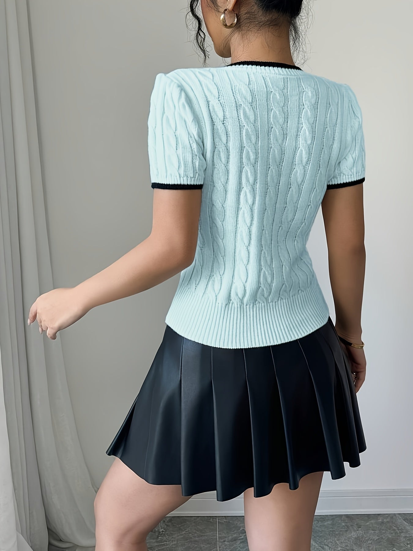 SHORT SLEEVE SWEATER