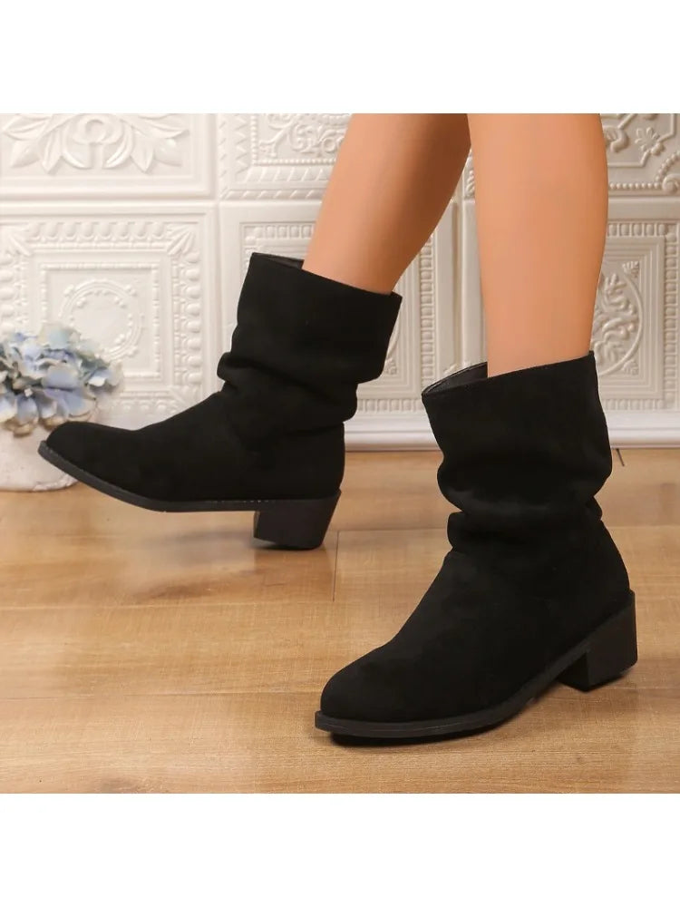 Roman boot with thick heel