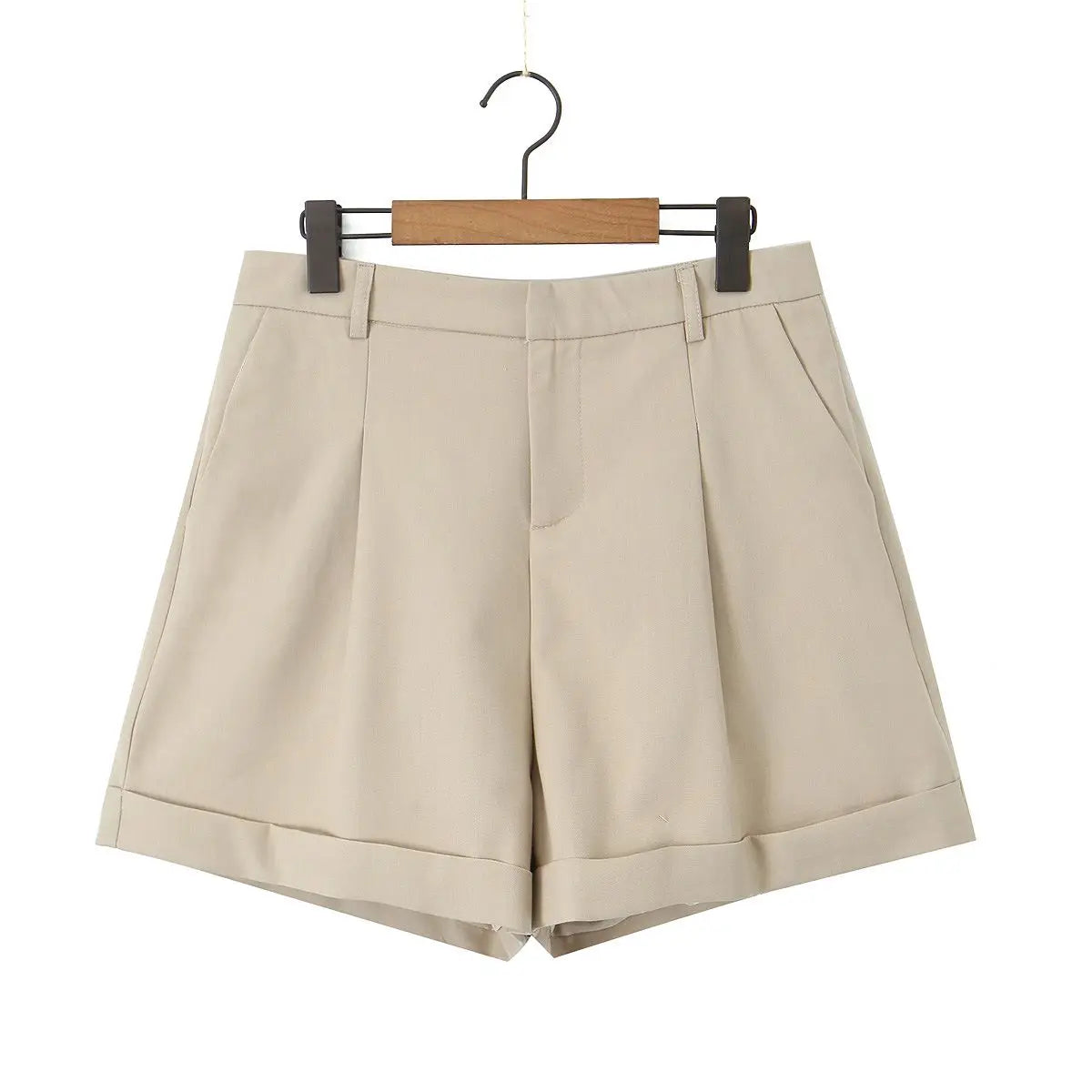 HIGH-WAISTED SOCIAL SHORT