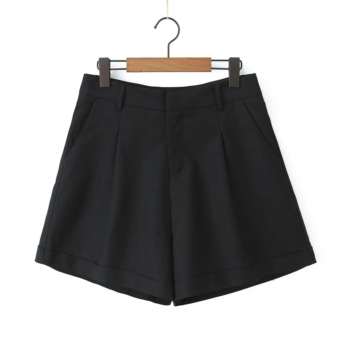 HIGH-WAISTED SOCIAL SHORT