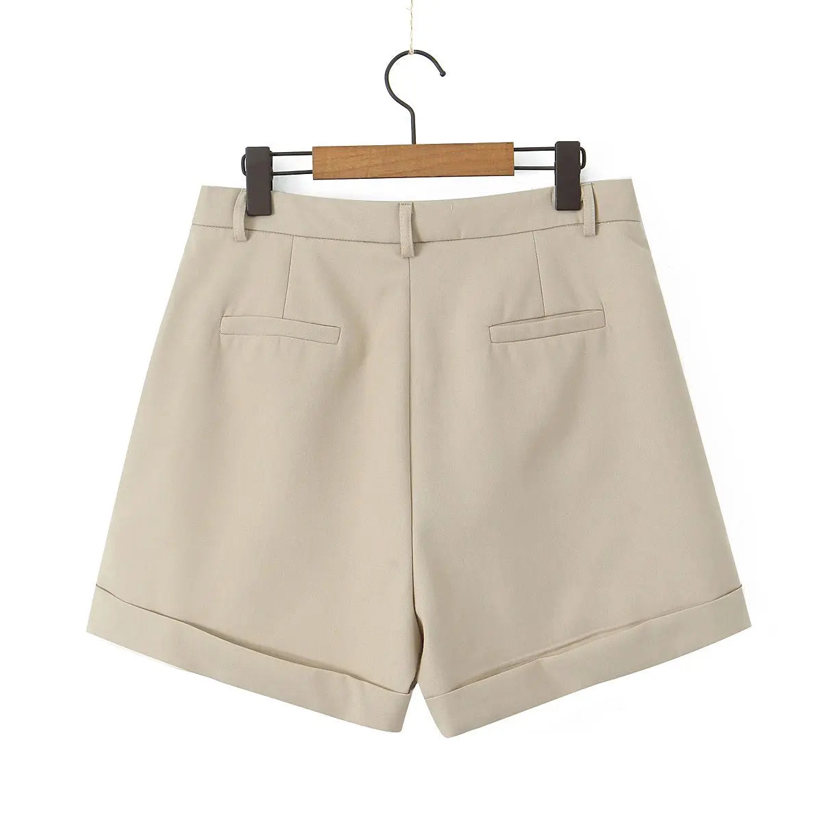 HIGH-WAISTED SOCIAL SHORT