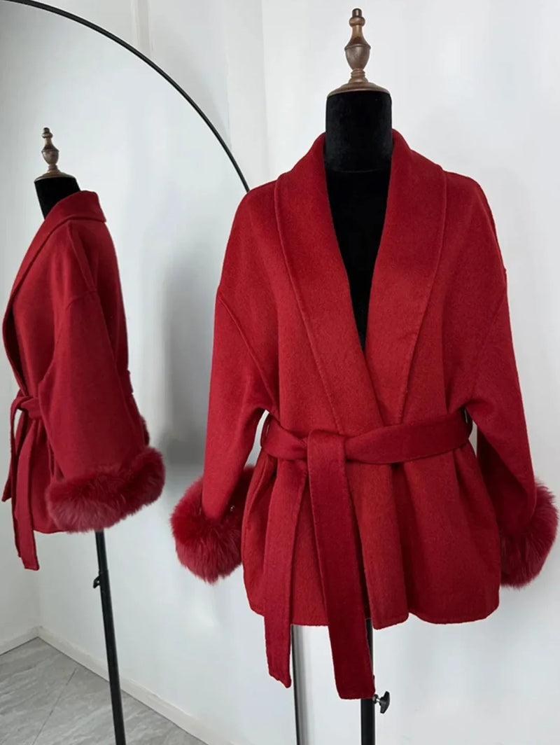 PLUSH COAT WITH LAPEL AND BELT.