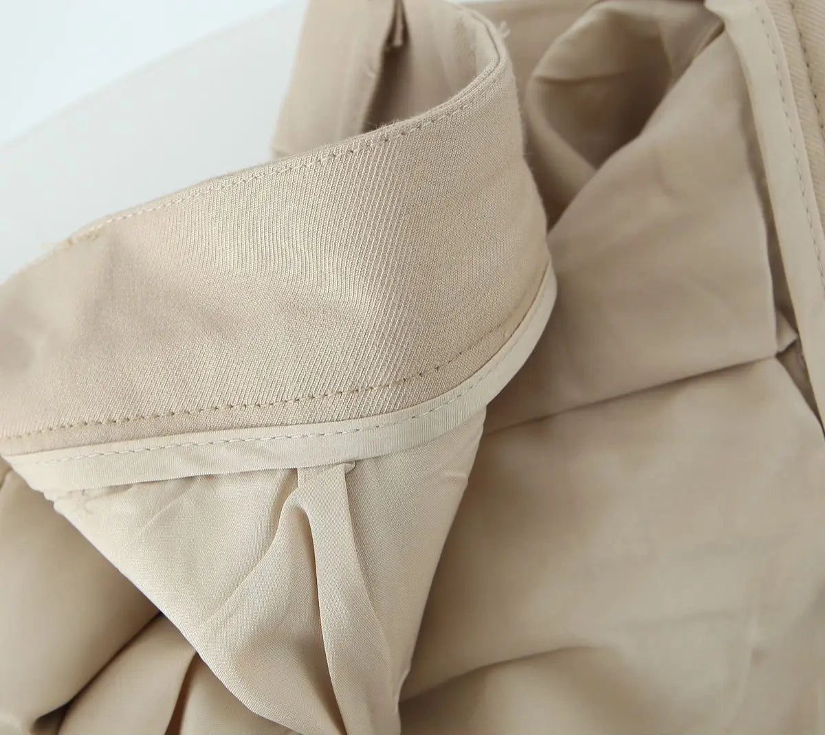 HIGH-WAISTED SOCIAL SHORT