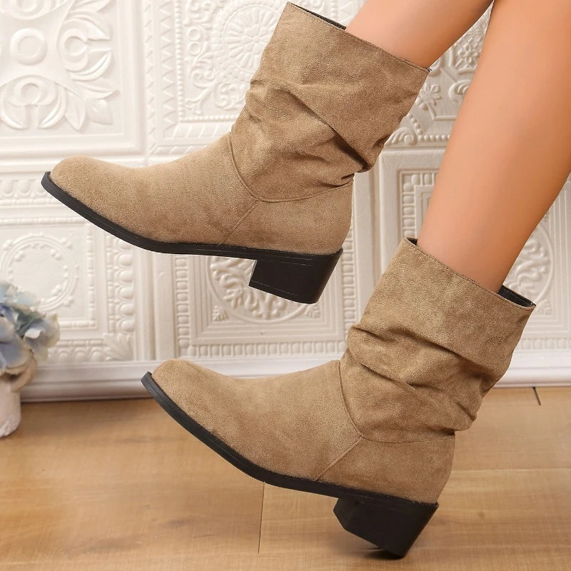 Roman boot with thick heel