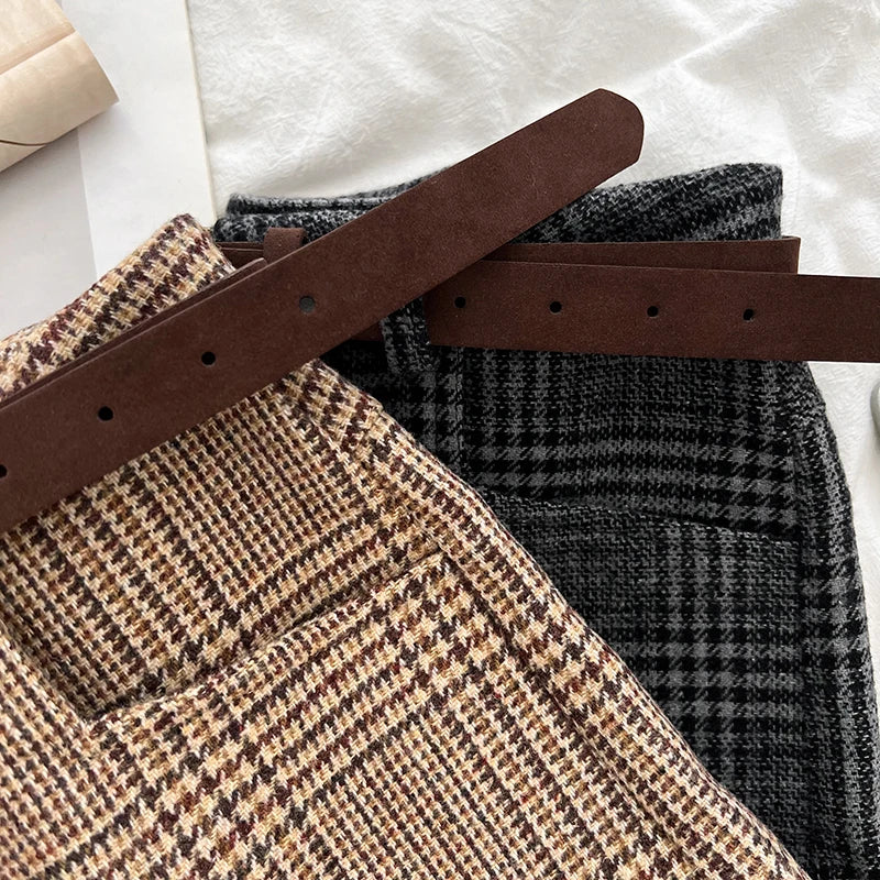 PLAID WOOL SHORTS