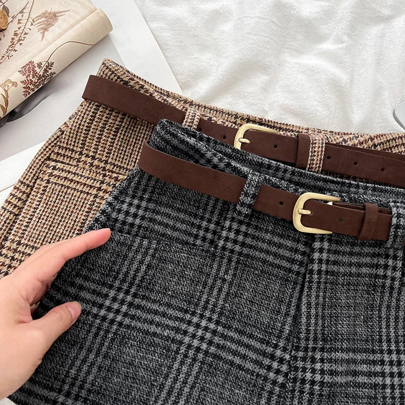 PLAID WOOL SHORTS