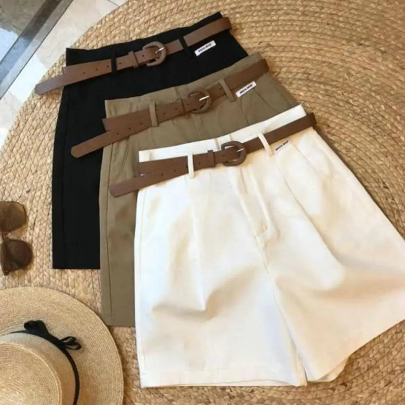 CASUAL SHORTS WITH BELT