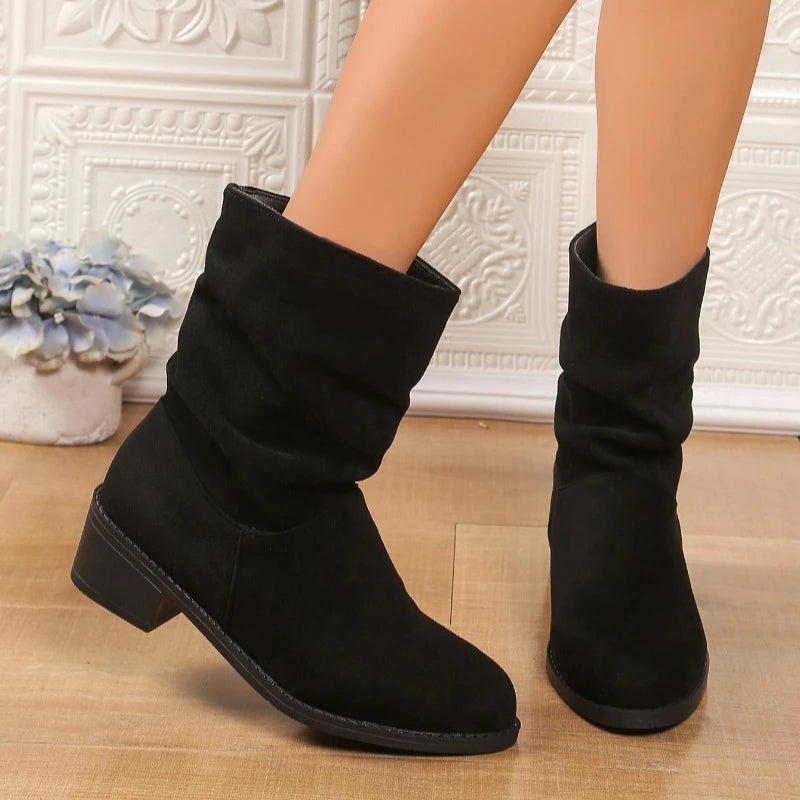 Roman boot with thick heel