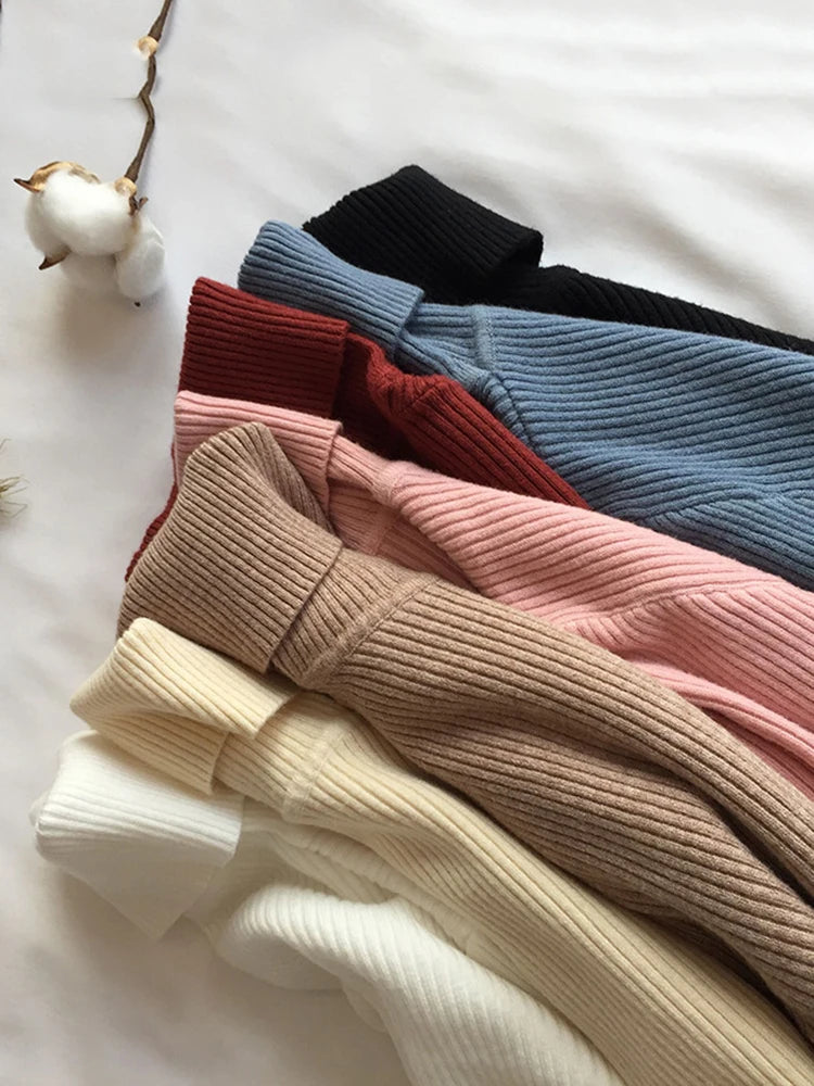 WOMEN'S THICK RIBBED KNIT SWEATER