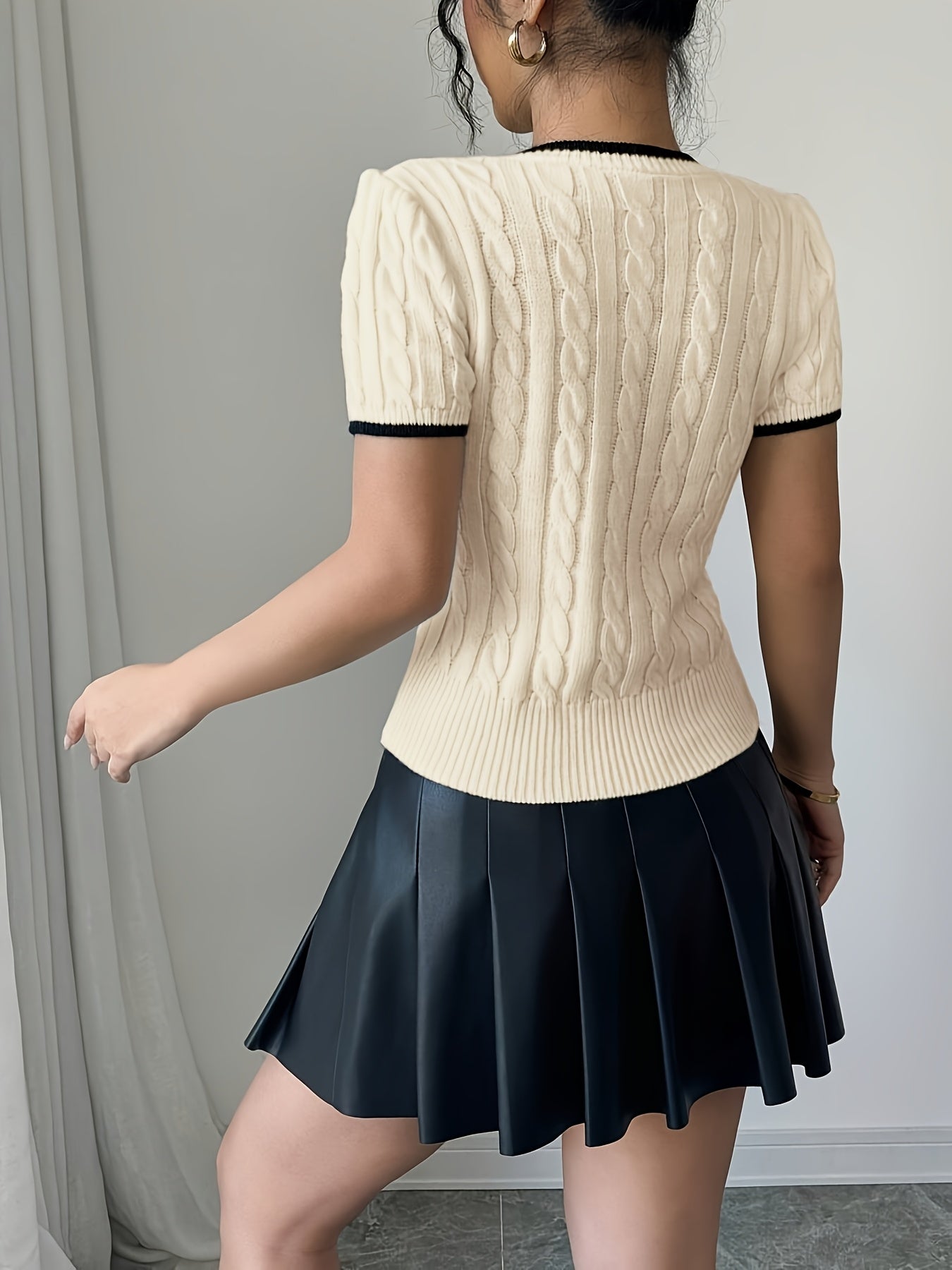 SHORT SLEEVE SWEATER